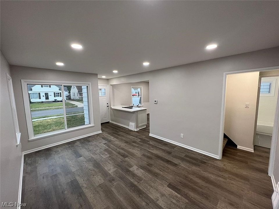 1212 Hillsdale Ave, Parma, OH 44134 Zillow