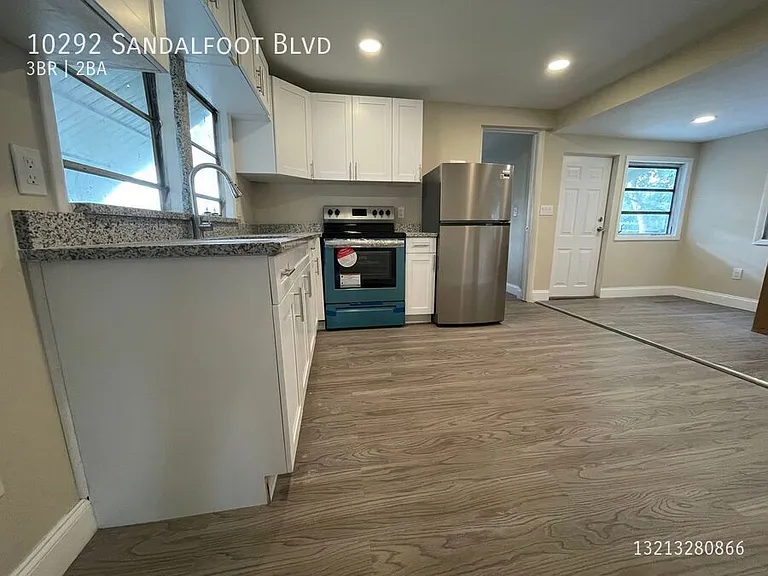 10292 Sandalfoot Blvd — Photo 1