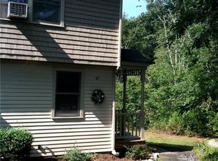 67 Niblick Cir, Coventry, RI 02816