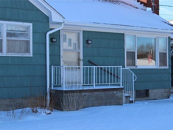 4th image of 9329 Bradley Ave