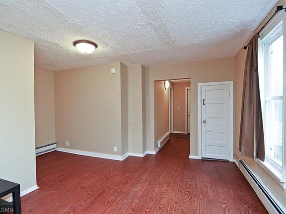 5th image of 482 Lawson Ave W
