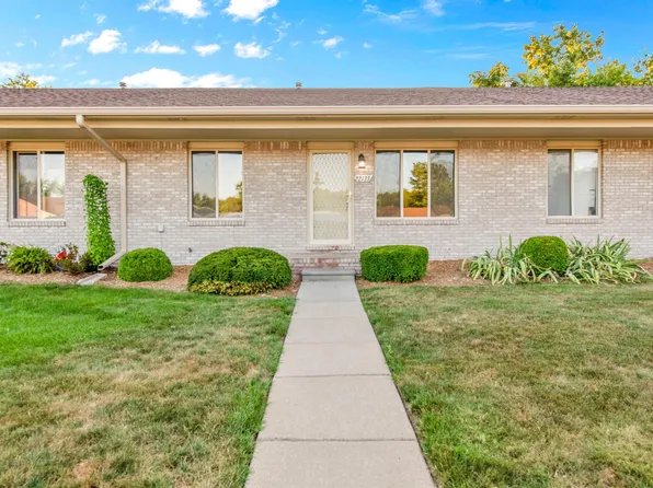 22133 Glenwood St, Clinton Township, MI 48035