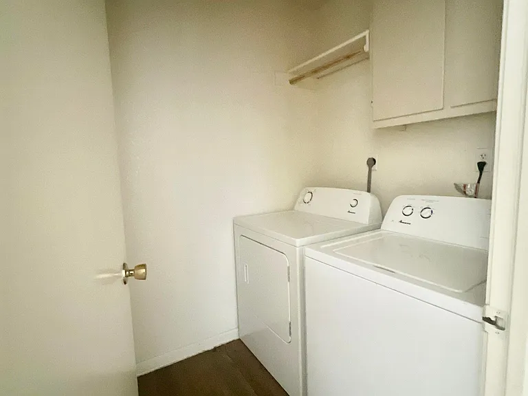 1008 Circle M Dr #D — Photo 27