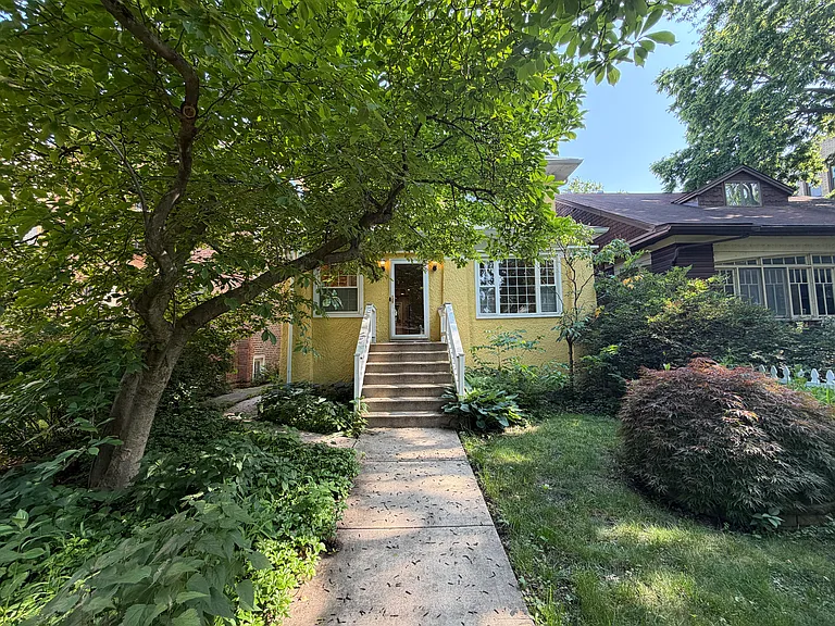1913 W Estes Ave — Photo 35