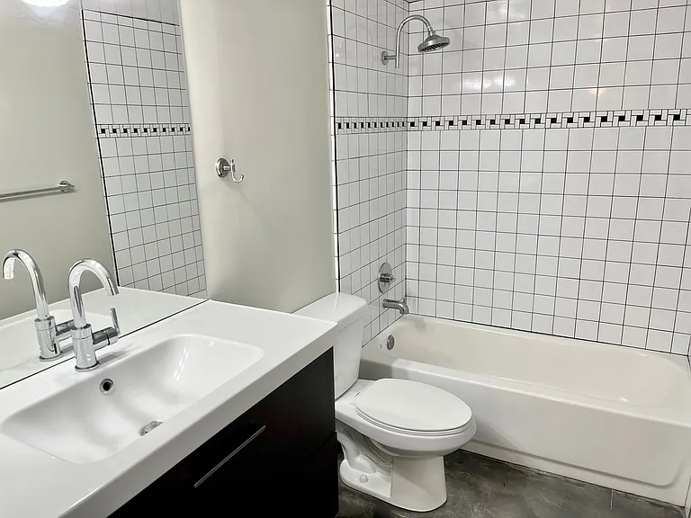 3234 N 38th St #4 — Photo 31