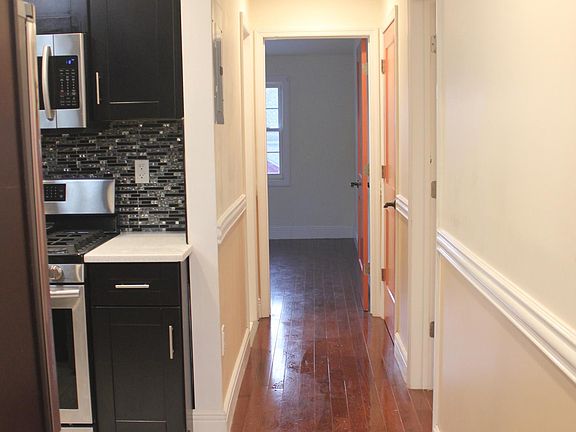 5th image of 14918 121st St Floor 2