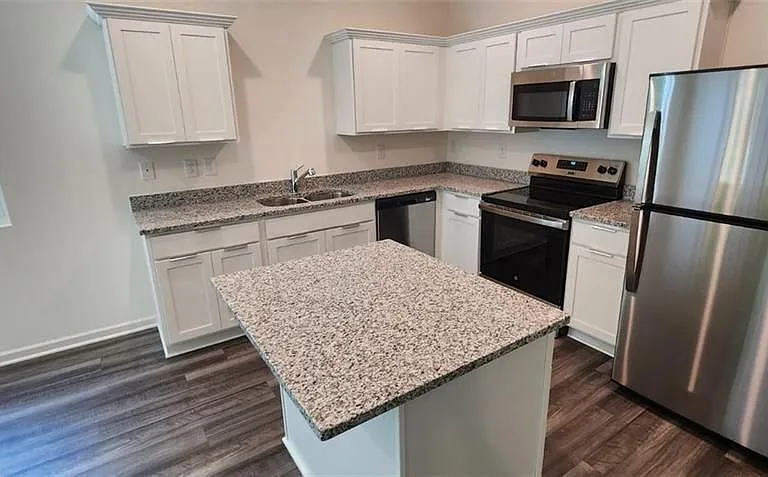 51 Ingleton Dr — Photo 6