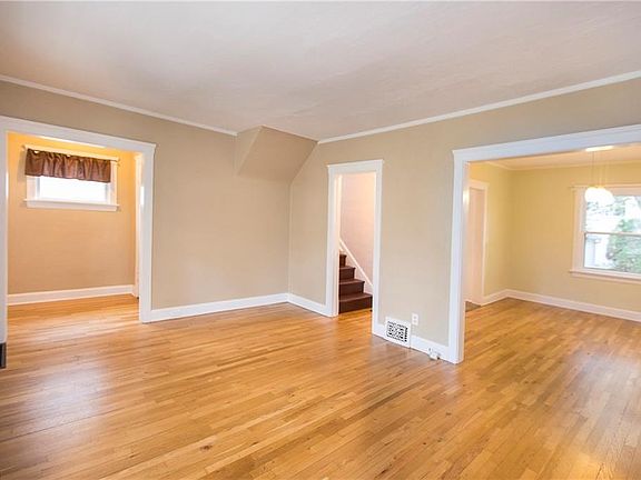 4th image of 1265 Hall Ave
