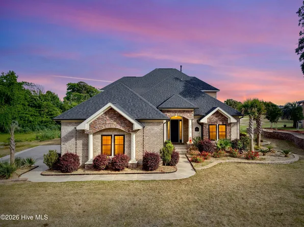 202 River Drive, Southport, NC 28461