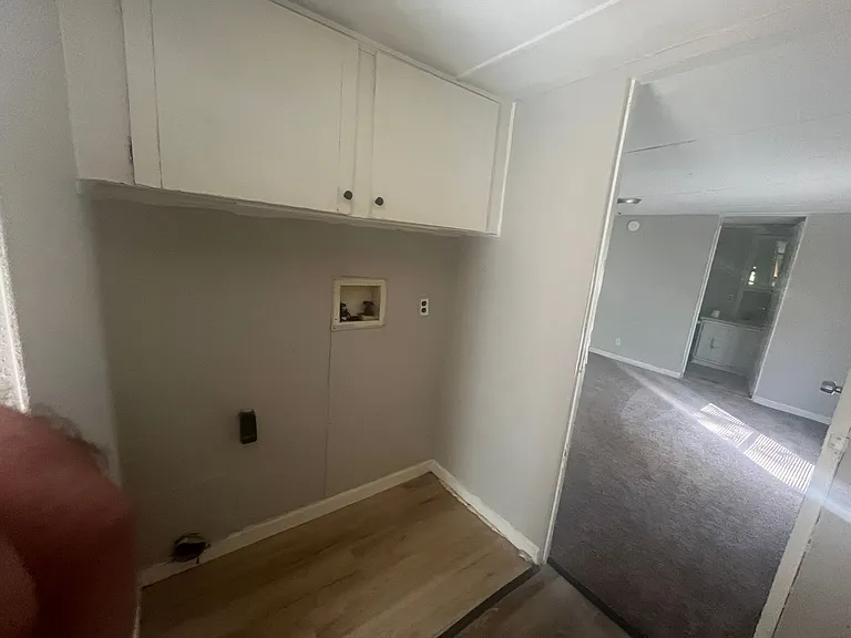 1705 Leonard Dr — Photo 6