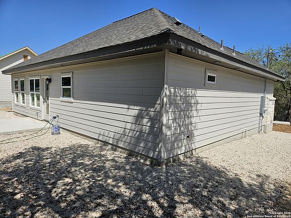 5th image of 1298 Lavaca