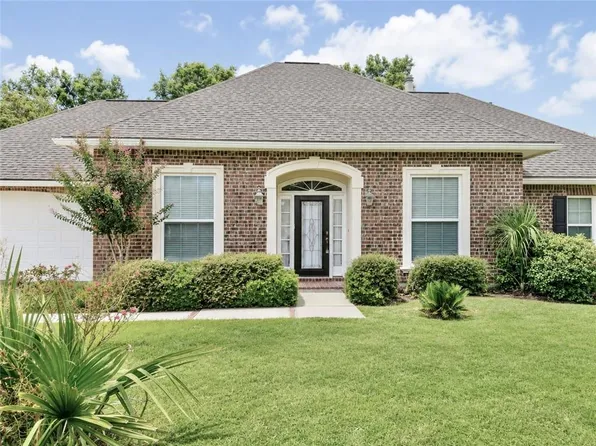 1730 Logan Ln, Mandeville, LA 70448