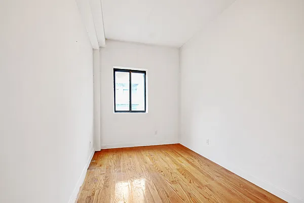 Sold by Davis & Associates Realty Inc | media 27