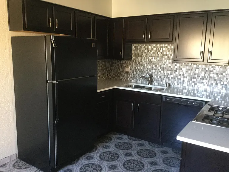 13216 Mountain Pl NE #B — Photo 2