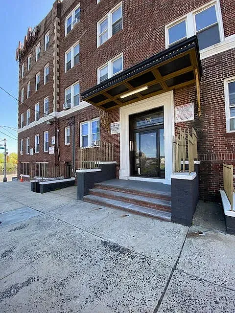 1 bed, $1,700 — Photo 1