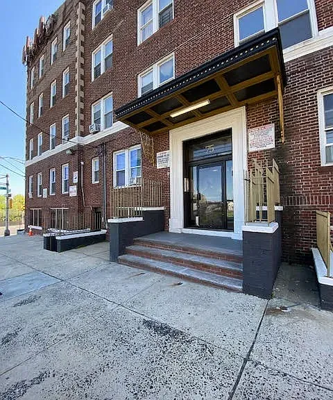 73-81 N 7th St #3 — Photo 1