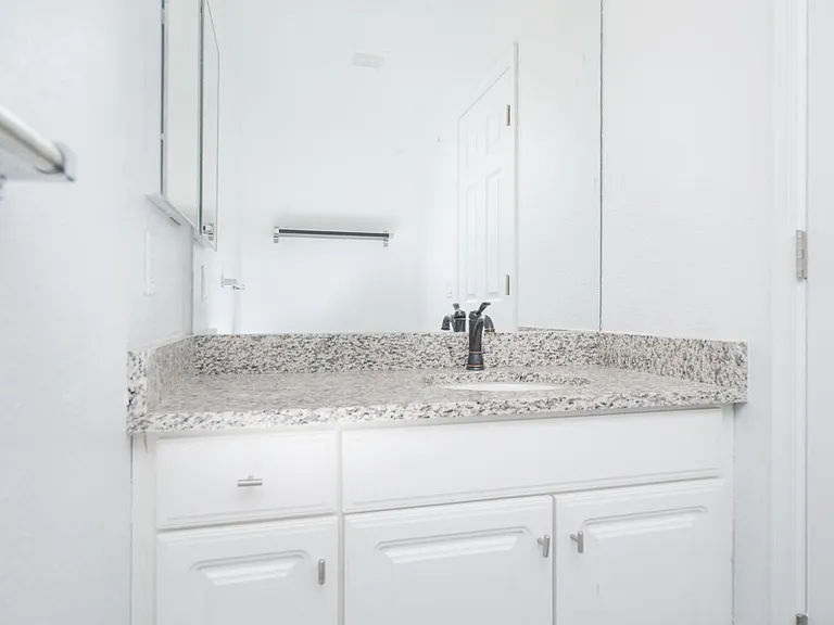 18031 N 15th Pl — Photo 20