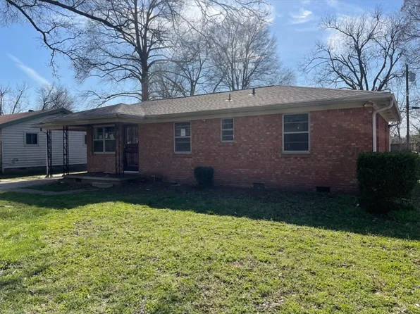 1125 Normandy Ln, Blytheville, AR 72315