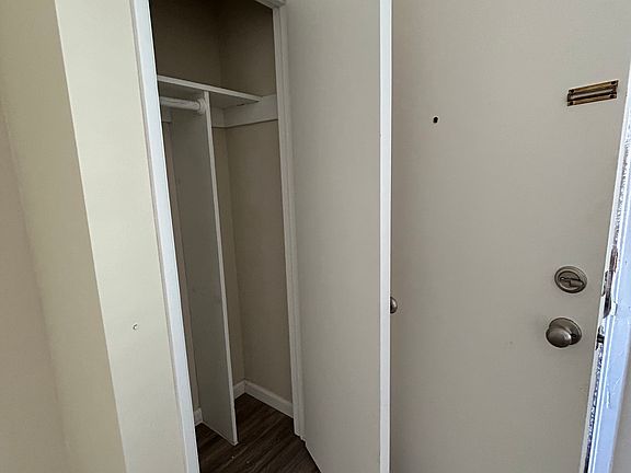 3rd image of 36 E 40th Ave #F