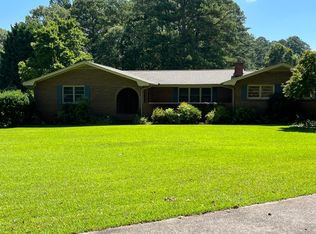 391 Ginger Cake Rd, Fayetteville, GA 30214