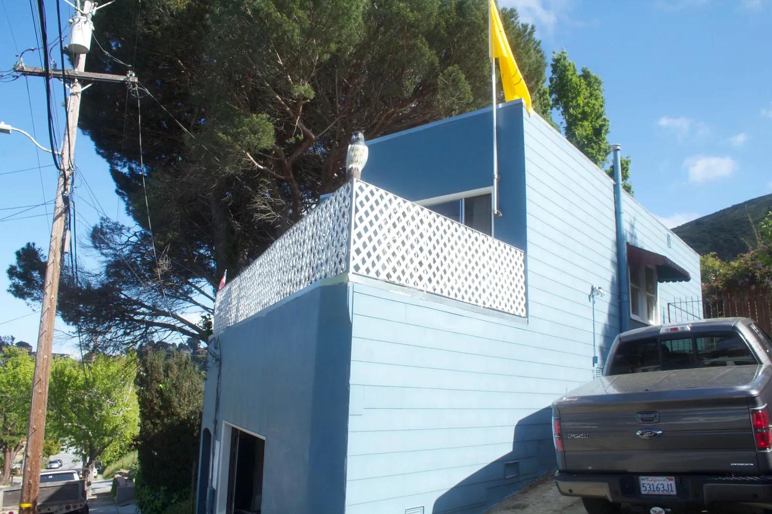 549 Klamath St photo 1