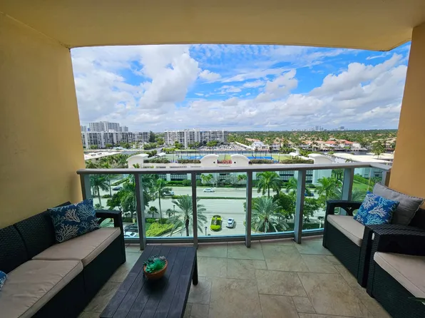 2501 S Ocean Dr, Hollywood, FL