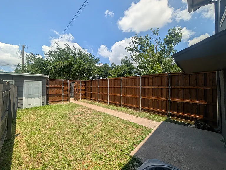7190 Hickory St — Photo 3