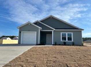 226 Happy Trail Rd, Aberdeen, NC 28315