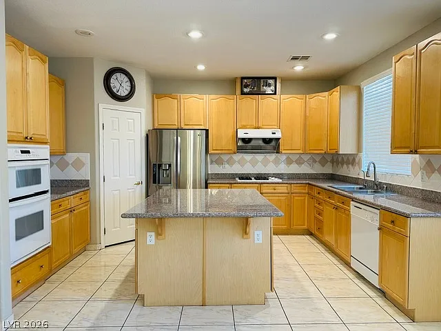 9804 Cornwall Crossing Ln — Photo 7