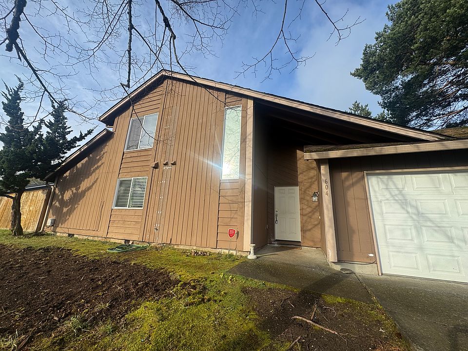 1st image of 604 SE Olympia Dr #604