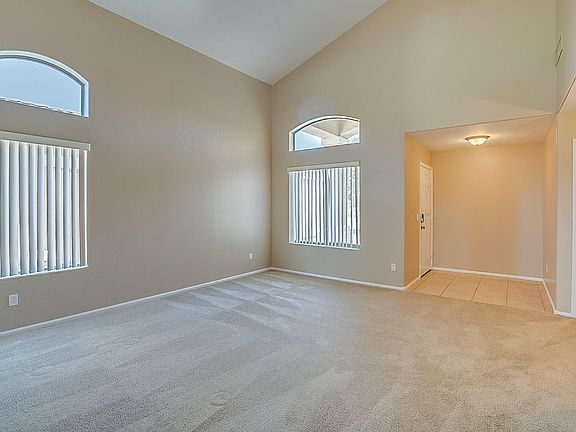 4th image of 459 E Leslie Ave