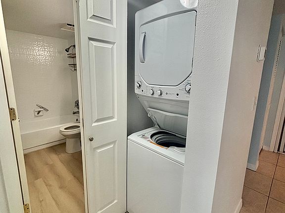 5th image of 6825 Stonesthrow Cir N APT 1103