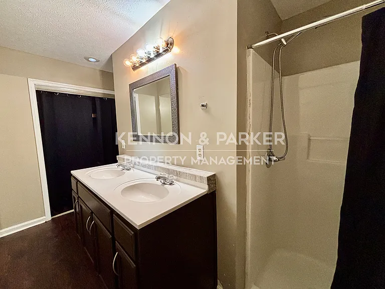 503 Lake Condy Rd — Photo 17