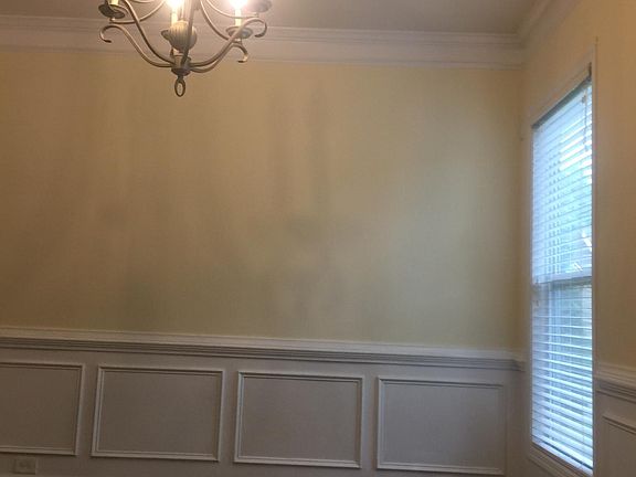 4th image of 2410 Mindy Ln