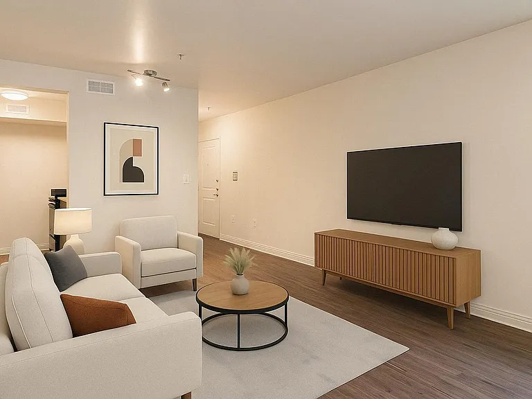Crawford Square Apartments — Photo 8