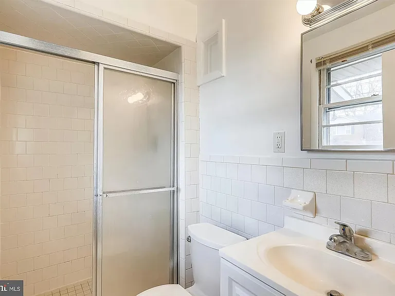 3607 Marlbrough Way — Photo 12