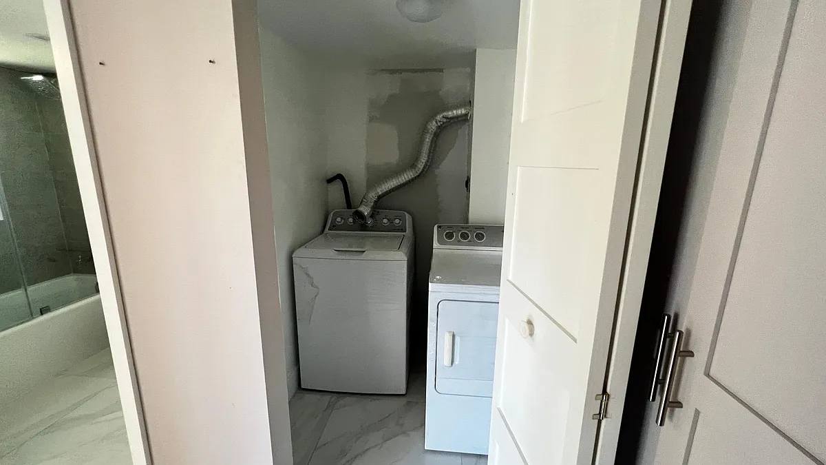 Building Photo - 730 Coral Way #302
