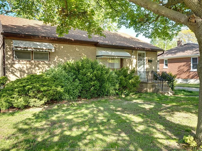 3256 Dominion Blvd — Photo 3