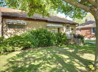 3256 Dominion Blvd, Windsor, ON N9E 2N5