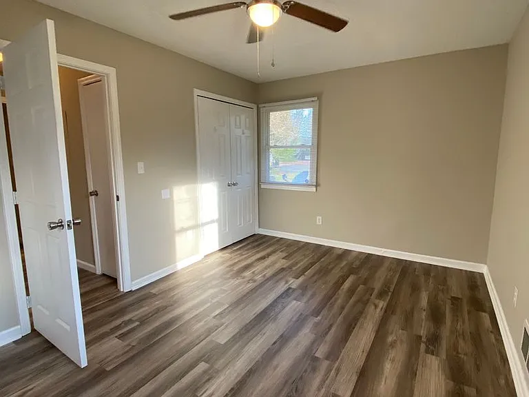 115/117 Jockey Club Dr — Photo 5