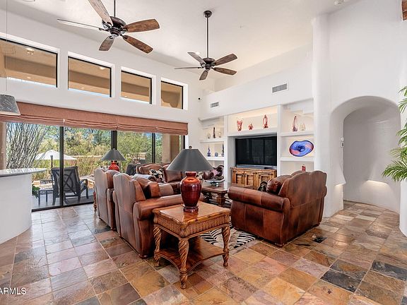 3rd image of 10958 E SUTHERLAND Way
