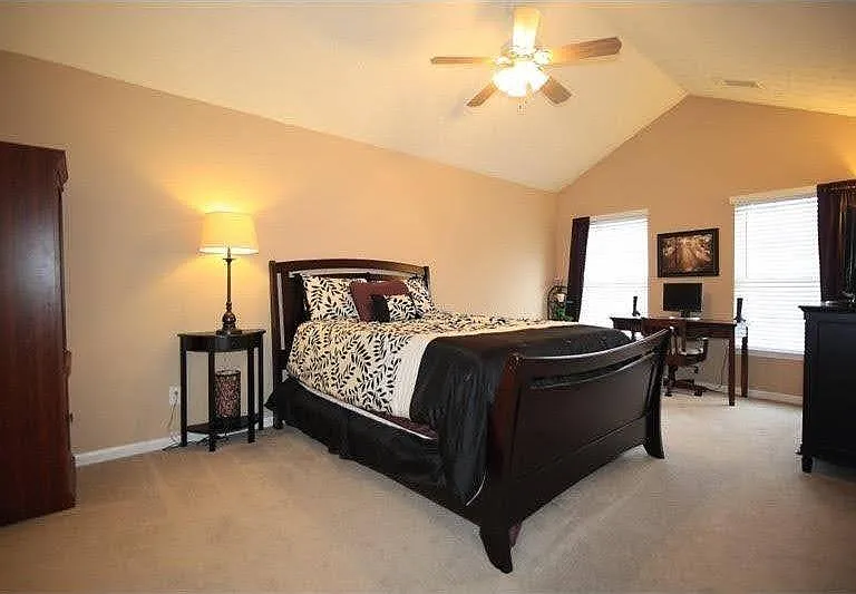 2977 Greyhawk Ln — Photo 20