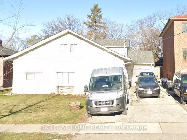 20 Connaught Ave, Toronto, ON M2M 1G6