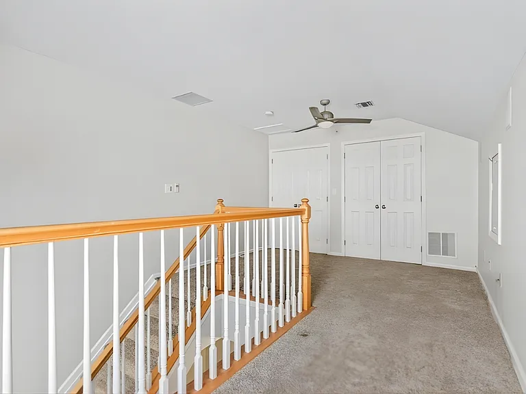 107 Brittany Ct — Photo 20