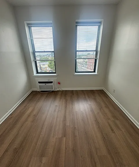 43-49 Van Wagenen Ave #3F — Photo 3