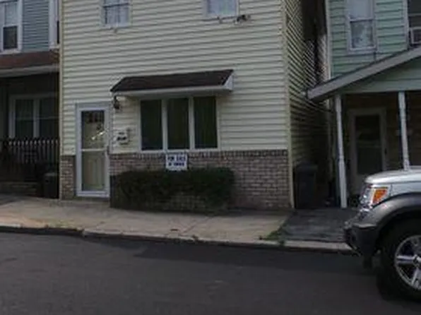 2019 12th Ave, Altoona, PA 16601