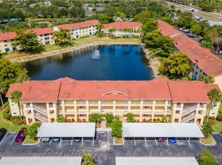 8297 Key Royal Ln APT 322, Naples, FL 34119