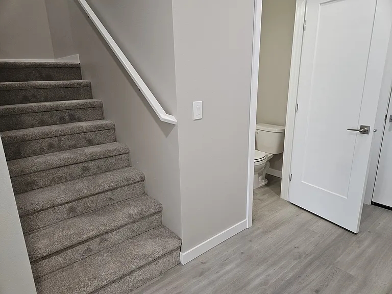 11122 Vickery Ave E #6 — Photo 16