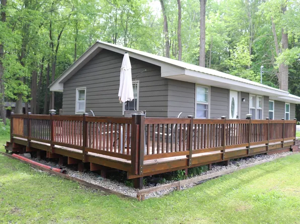 2810 N Nine Mile Rd, Pinconning, MI 48650