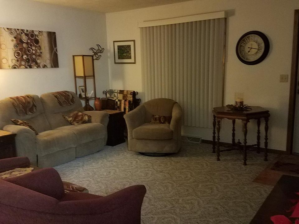 2nd image of 1431 Rogers Dr